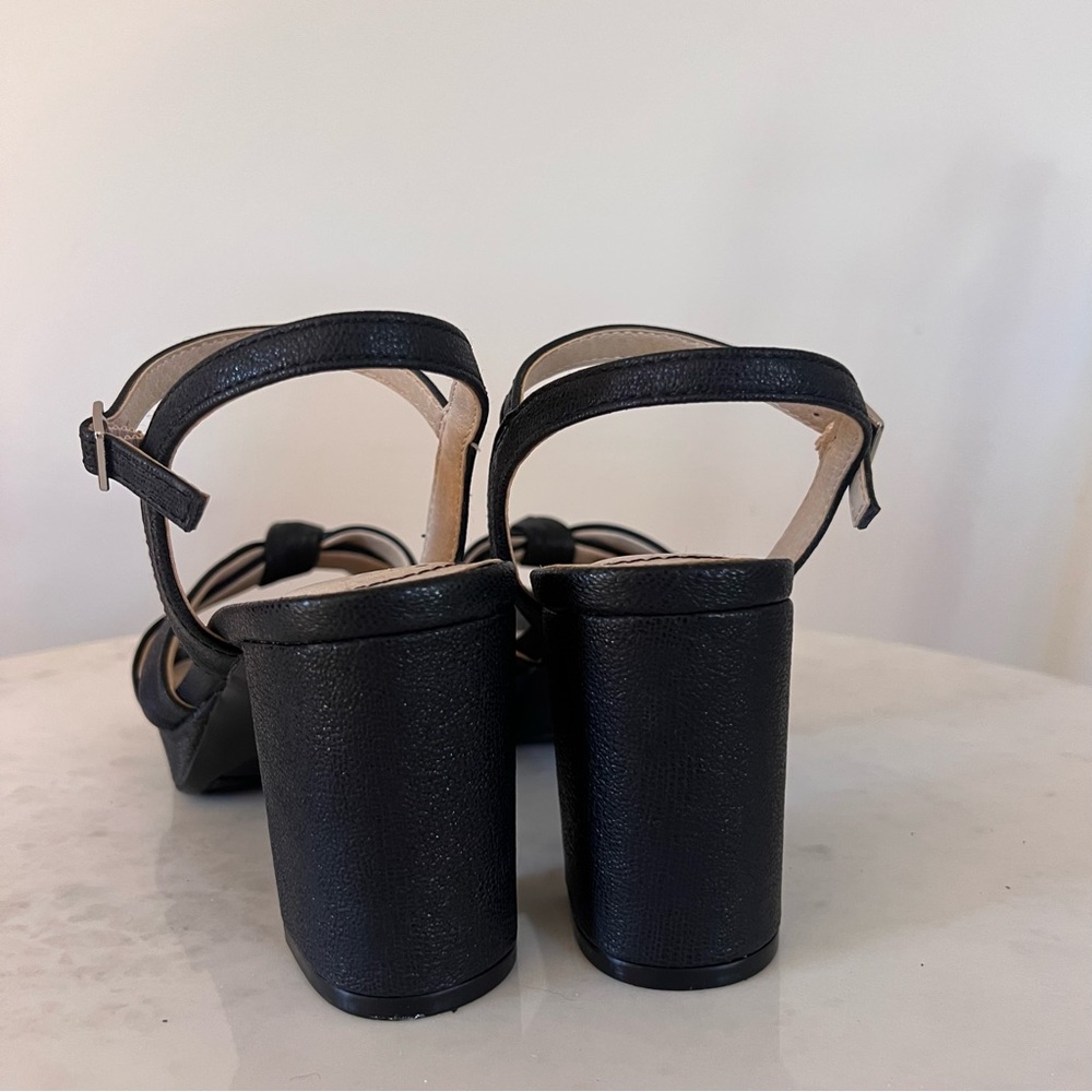 Lifestride Lucky Black Metallic Platform Strappy Sandals Block Heel 6.5 - Picture 5 of 7